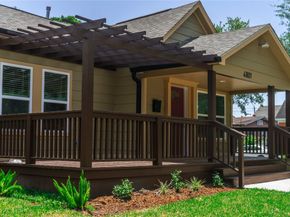 4801 Walker Street, Houston TX 77023