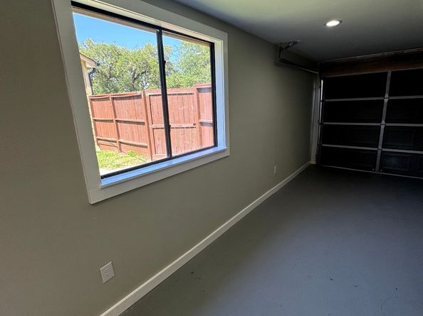 4801 Walker Street, Houston TX 77023