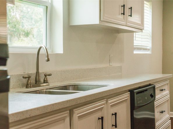 4801 Walker Street, Houston TX 77023