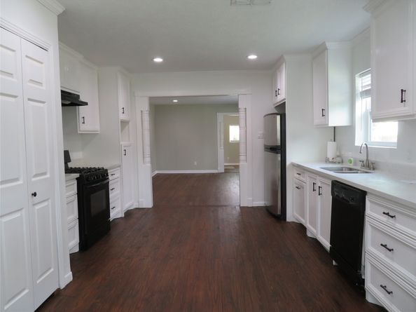 4801 Walker Street, Houston TX 77023