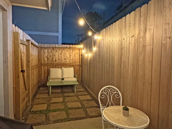 1919 Bailey Street, Houston TX 77006