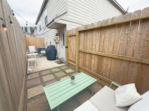 1919 Bailey Street, Houston TX 77006