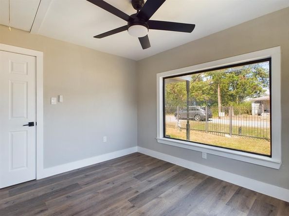 7609 Shotwell Street, Houston TX 77016