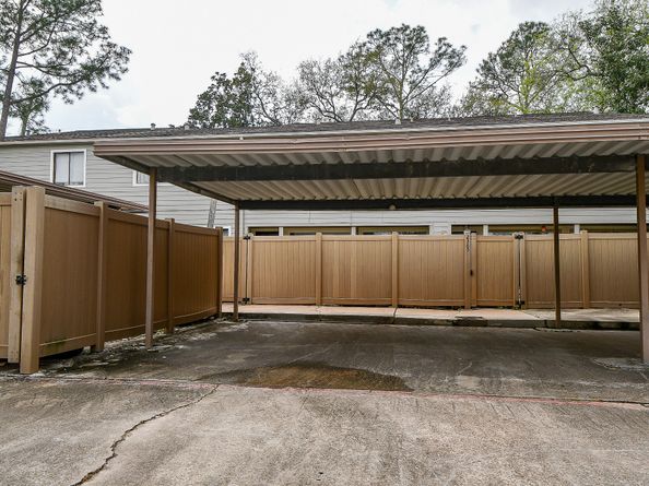 2367 Briarwest Boulevard, Houston TX 77077