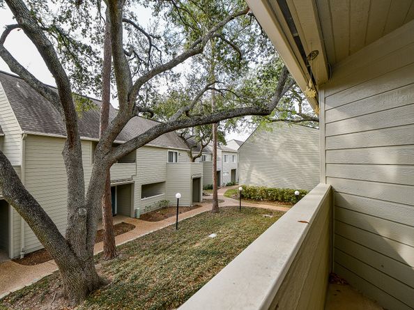 2367 Briarwest Boulevard, Houston TX 77077