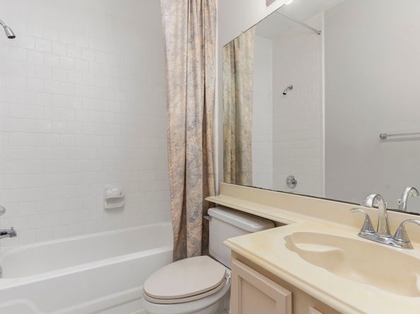 2027 Richland Ct Court, Sugar Land TX 77478