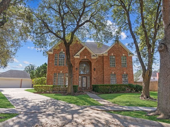 2027 Richland Ct Court, Sugar Land TX 77478