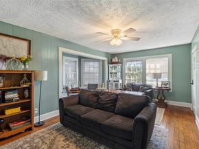 1004 Mccall Avenue, Conroe TX 77301