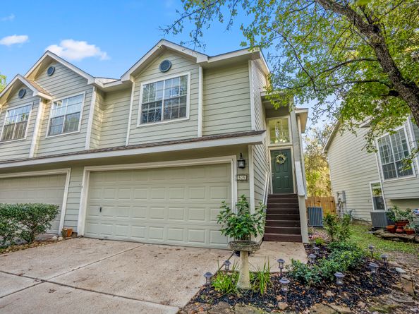 55 N Walden Elms Circle, The Woodlands TX 77382