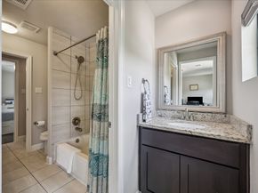 832B W 26th Street, Houston TX 77008