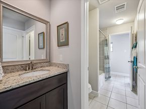 832B W 26th Street, Houston TX 77008