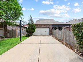 16923 Apple River Drive, Cypress TX 77433