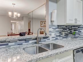 11819 S Nottingham Circle, Houston TX 77071