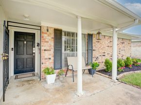 11819 S Nottingham Circle, Houston TX 77071