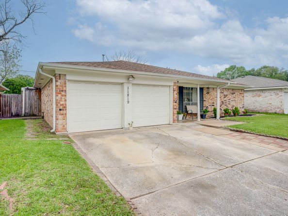 11819 S Nottingham Circle, Houston TX 77071