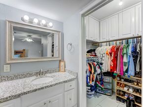 11819 S Nottingham Circle, Houston TX 77071