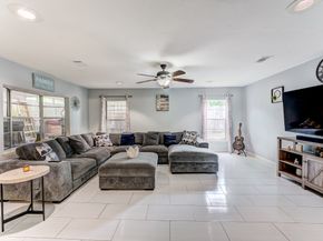 11819 S Nottingham Circle, Houston TX 77071