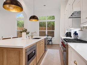 2706 Tudor Manor, Houston TX 77082