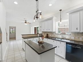 29 Tanager Trail, The Woodlands TX 77381