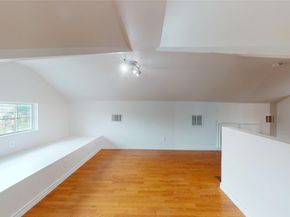 101 Eastgate Street, Houston TX 77012