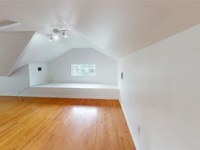101 Eastgate Street, Houston TX 77012