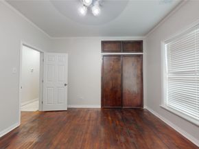 101 Eastgate Street, Houston TX 77012