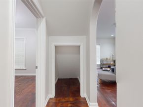 101 Eastgate Street, Houston TX 77012