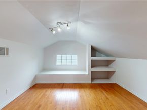 101 Eastgate Street, Houston TX 77012