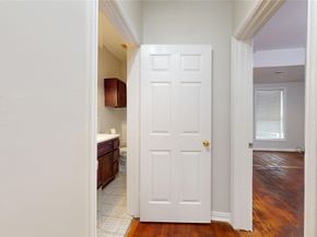 101 Eastgate Street, Houston TX 77012