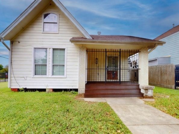 101 Eastgate Street, Houston TX 77012