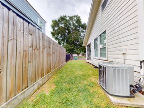 101 Eastgate Street, Houston TX 77012