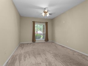 2815 Kings Crossing Drive 102, Houston TX 77345