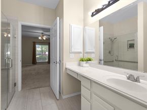 2815 Kings Crossing Drive 102, Houston TX 77345