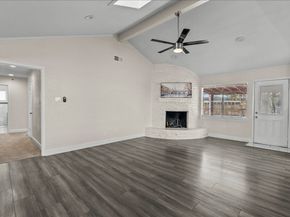 15514 Diana Lane, Houston TX 77062