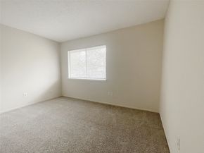 12023 Greenwood Forest Drive B, Houston TX 77066