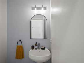 2303 Whitney Street A, Houston TX 77006