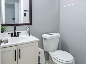 6401 Skyline Drive Drive 13, Houston TX 77057
