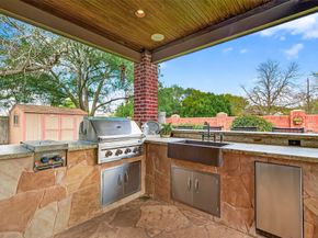 35 Hannahs Way Court, Sugar Land TX 77479