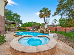 35 Hannahs Way Court, Sugar Land TX 77479