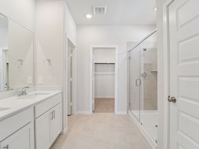 11424 Dark Amethyst Drive, Houston TX 77048