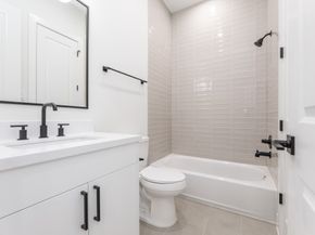 311 E 34th Street A, Houston TX 77018