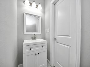 4011 Elmwood Street, Houston TX 77051