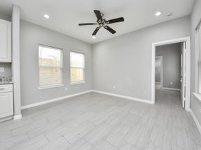 4011 Elmwood Street, Houston TX 77051