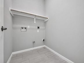 4011 Elmwood Street, Houston TX 77051