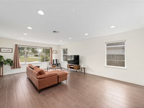 1421 Confederate Road, Houston TX 77055