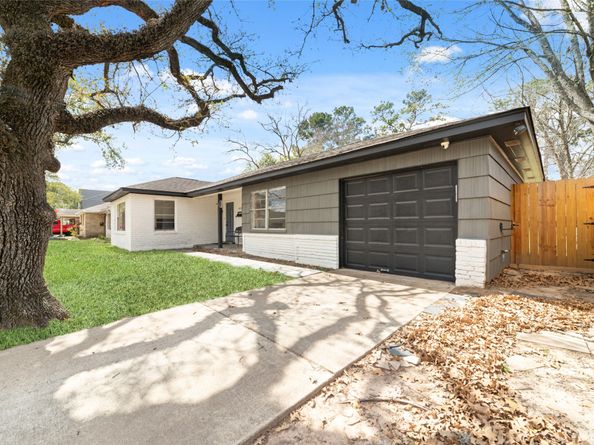 1421 Confederate Road, Houston TX 77055