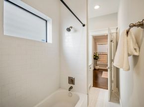 2404 Beall Street A, Houston TX 77008