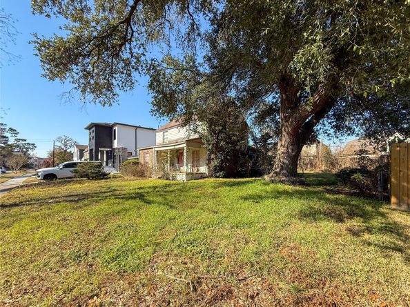 3315 Oakdale Street, Houston TX 77004