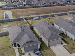 10507 Vinca Minor Lane, Houston TX 77016