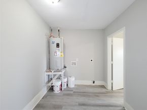 5835 Kenilwood Drive, Houston TX 77033